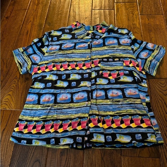 American Vintage Tops - VTG Loco Lindo Printed Short Sleeve Button Down Shirt